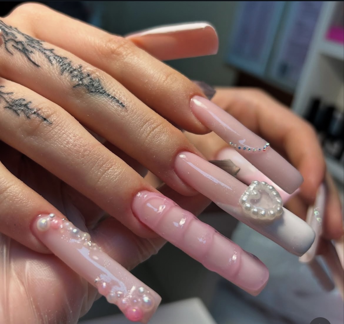 Maniküür by Nadiia