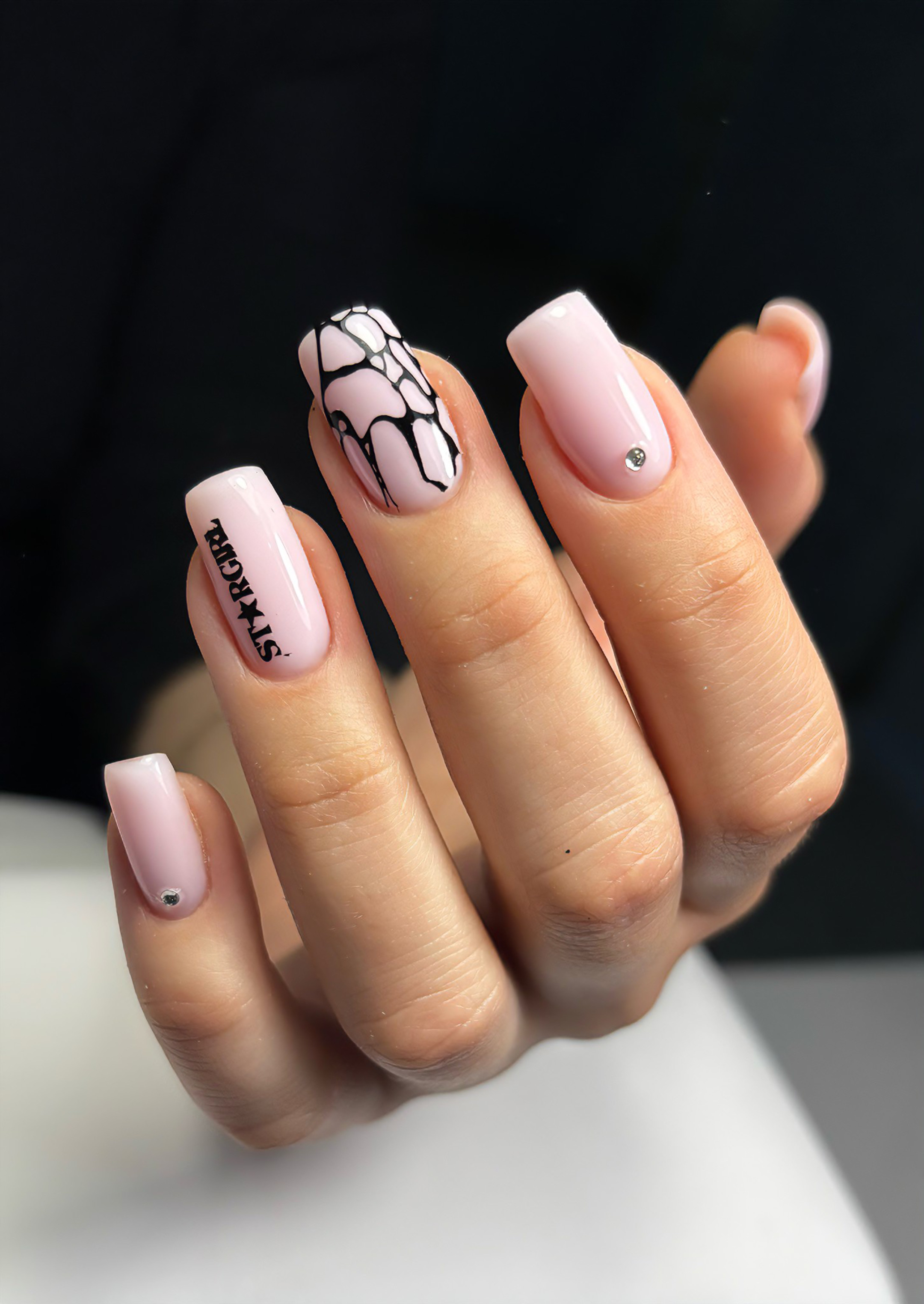 Maniküür by Kateryna