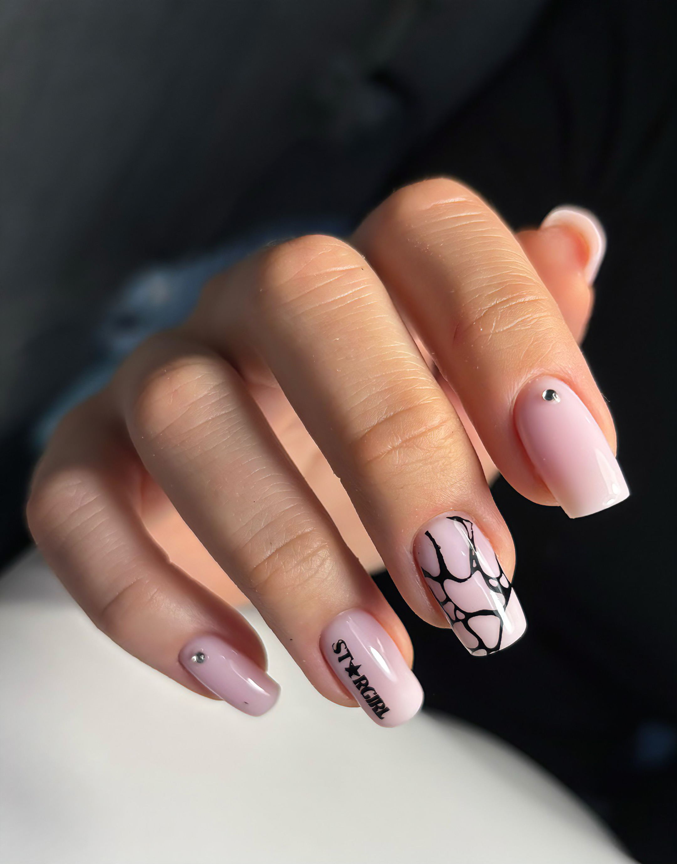 Maniküür by Kateryna